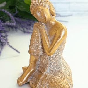 Будда Медитация 15 см голову склонил на право кремовое золото с белым