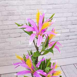 Цветок декоративный Лилия в горшке 65 см фиолетовые цветы