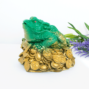 Копилка Жаба на монетах 18х19 см зеленая