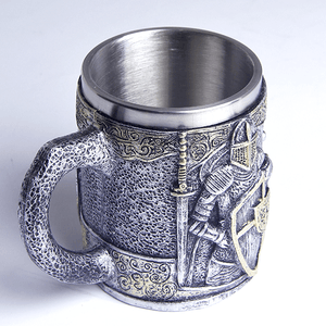 Кружка Два Рыцаря 430 мл черненое серебро с золотом