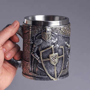 Кружка Два Рыцаря 430 мл черненое серебро с золотом
