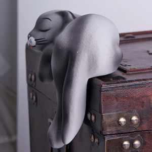 Кошка на полку Соня 19 см дымчатая матовая