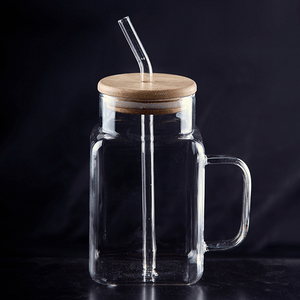 Кружка большая 550 мл с крышкой и трубочкой прозрачная