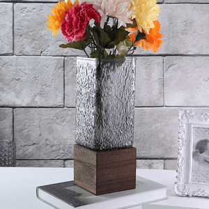 Ваза Герда Квадро 25 см дымчатая на деревянном основании Премиум