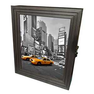 Ключница Пирамида 7 крючков 25х30 см Нью-Йорк венге