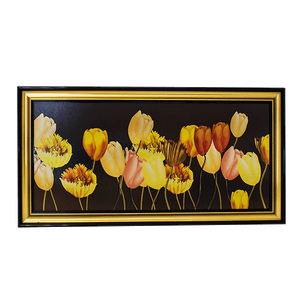 Картина Тюльпаны в теплых тонах 72х40 см темная с золотом рама