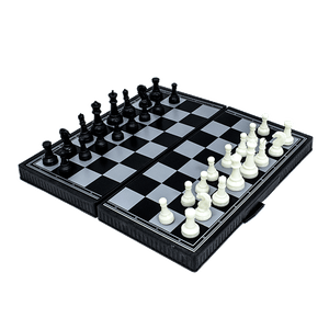 Игра Шахматы магнитные Поле 18 см