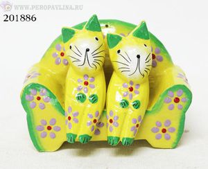 Котики пара на диване 8*7см цв асс дерево/1шт