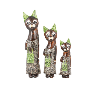 Кошки в платье Семья 50,40,30 см сумочка инкрустация камнем роспись зелеными и серыми мазками