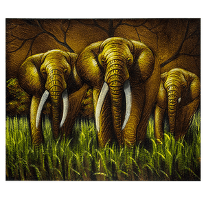 Картина маслом Слоны семья 60х50 см в песочных тонах