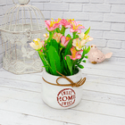 Букет декоративный Лилии 20 см цветы в розовых тонах белое кашпо