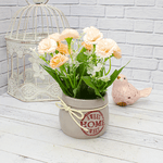 Букет декоративный Гвоздика 18 см цветы в персиковых тонах серое кашпо