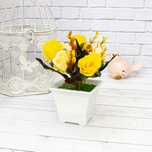 Букет декоративный Розы 19 см лимонные и айвори