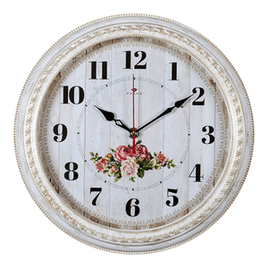 Часы настенные Винтажные розы 29 см белый с золотом корпус